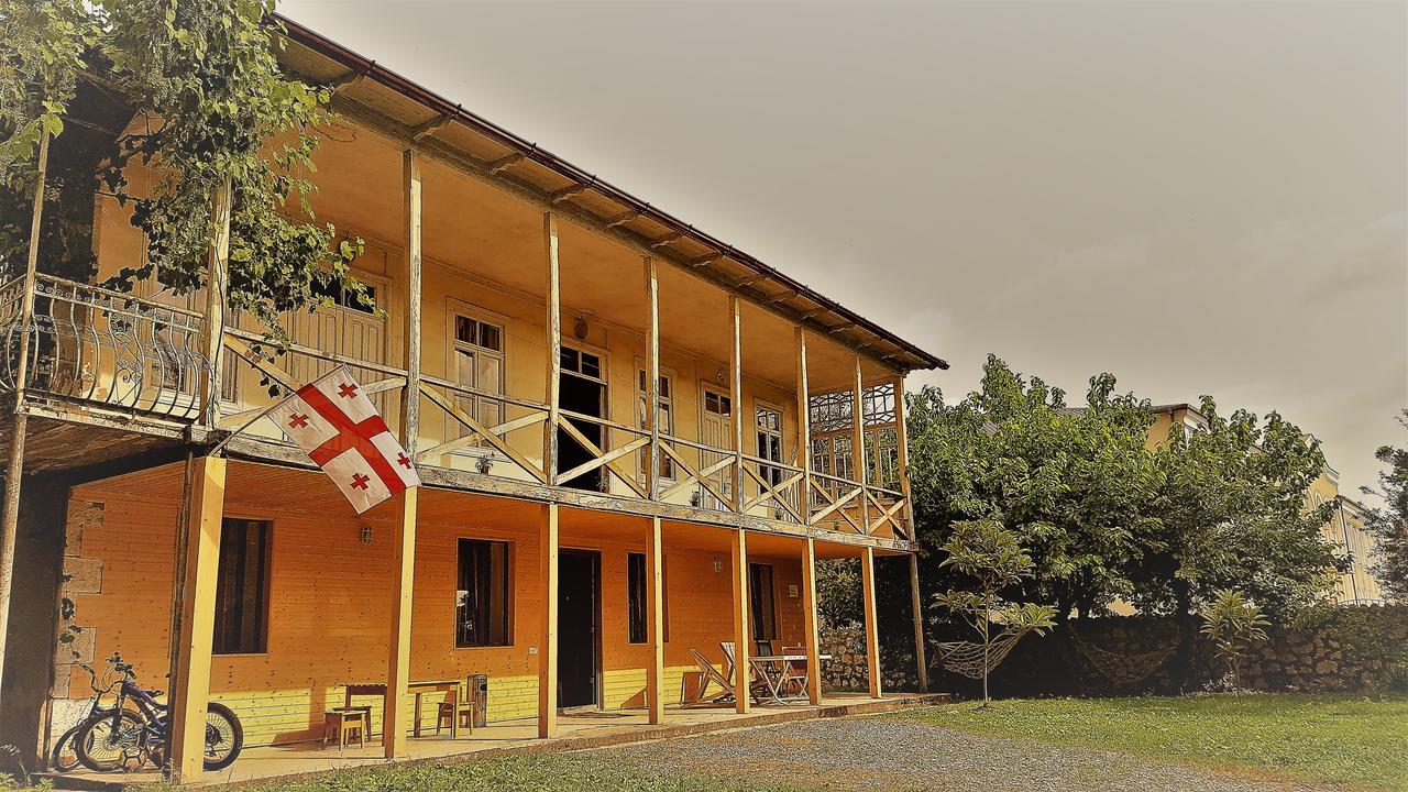 Guest House Mart Villa Martvili Exteriör bild
